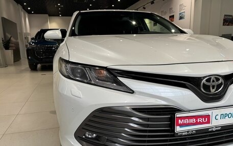 Toyota Camry, 2019 год, 2 490 000 рублей, 8 фотография