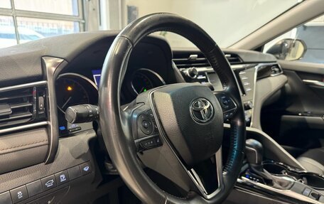 Toyota Camry, 2019 год, 2 490 000 рублей, 13 фотография