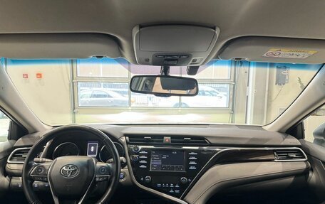 Toyota Camry, 2019 год, 2 490 000 рублей, 12 фотография