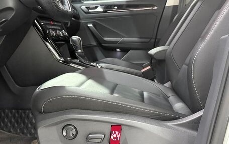 Volkswagen T-Roc I, 2022 год, 1 796 000 рублей, 6 фотография