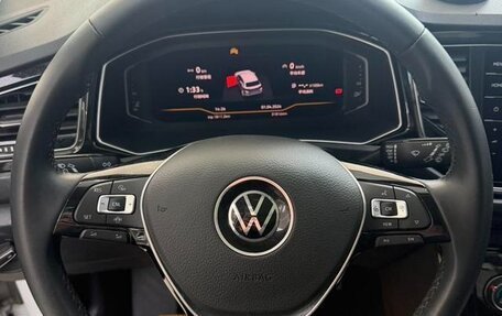 Volkswagen T-Roc I, 2022 год, 1 789 000 рублей, 9 фотография