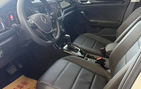 Volkswagen T-Roc I, 2022 год, 1 789 000 рублей, 8 фотография