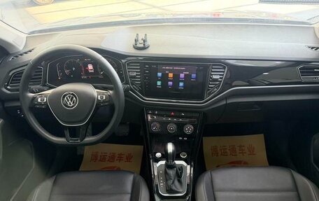 Volkswagen T-Roc I, 2022 год, 1 789 000 рублей, 7 фотография