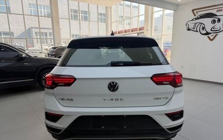 Volkswagen T-Roc I, 2022 год, 1 789 000 рублей, 5 фотография