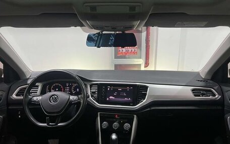 Volkswagen T-Roc I, 2022 год, 1 593 000 рублей, 9 фотография