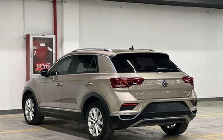 Volkswagen T-Roc I, 2022 год, 1 593 000 рублей, 4 фотография