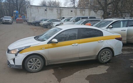 KIA Rio IV, 2022 год, 1 300 000 рублей, 10 фотография