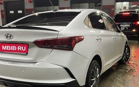 Hyundai Solaris II рестайлинг, 2020 год, 1 200 000 рублей, 15 фотография