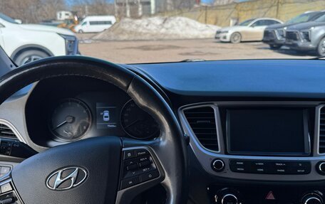 Hyundai Solaris II рестайлинг, 2019 год, 1 690 000 рублей, 11 фотография