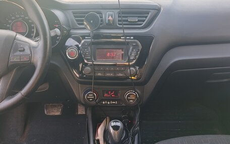 KIA Rio III рестайлинг, 2011 год, 700 000 рублей, 4 фотография