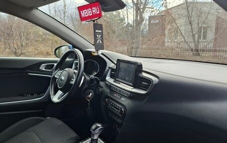 KIA cee'd III, 2019 год, 1 800 000 рублей, 9 фотография