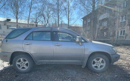 Lexus RX IV рестайлинг, 2002 год, 500 000 рублей, 3 фотография