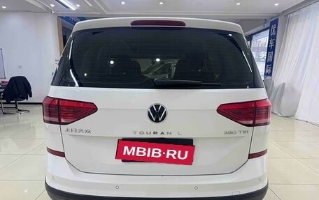 Volkswagen Touran III, 2022 год, 2 199 505 рублей, 7 фотография