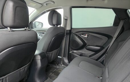 Hyundai ix35 I рестайлинг, 2012 год, 990 000 рублей, 10 фотография