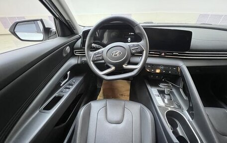 Hyundai Elantra, 2022 год, 1 493 000 рублей, 11 фотография