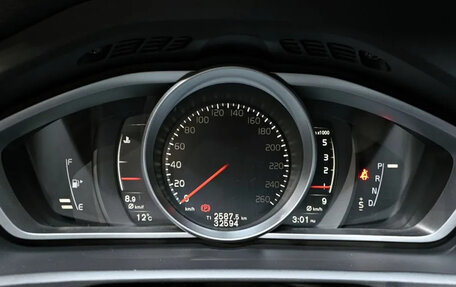 Volvo V40 II рестайлинг, 2017 год, 1 868 077 рублей, 8 фотография