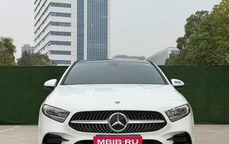 Mercedes-Benz A-Класс, 2022 год, 1 729 000 рублей, 2 фотография