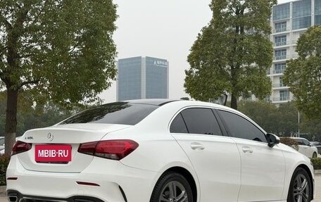 Mercedes-Benz A-Класс, 2022 год, 1 729 000 рублей, 4 фотография