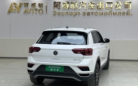 Volkswagen T-Roc I, 2022 год, 1 874 000 рублей, 4 фотография