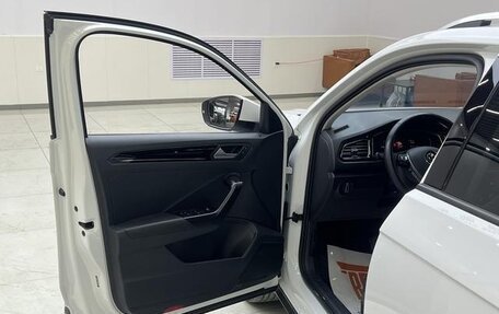 Volkswagen T-Roc I, 2022 год, 1 874 000 рублей, 11 фотография
