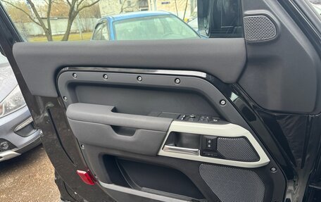 Land Rover Defender II, 2021 год, 6 700 000 рублей, 4 фотография