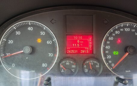 Volkswagen Touran III, 2008 год, 650 000 рублей, 5 фотография