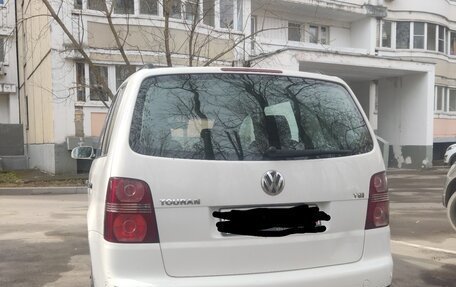 Volkswagen Touran III, 2008 год, 650 000 рублей, 8 фотография