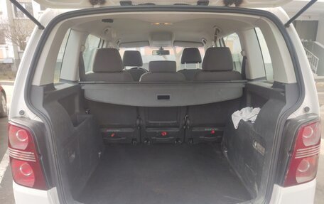 Volkswagen Touran III, 2008 год, 650 000 рублей, 7 фотография