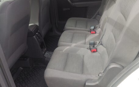 Volkswagen Touran III, 2008 год, 650 000 рублей, 9 фотография