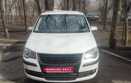 Volkswagen Touran III, 2008 год, 650 000 рублей, 10 фотография