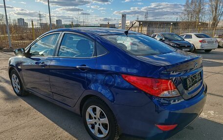 Hyundai Solaris II рестайлинг, 2011 год, 899 000 рублей, 4 фотография