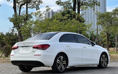 Mercedes-Benz A-Класс, 2022 год, 1 750 000 рублей, 4 фотография