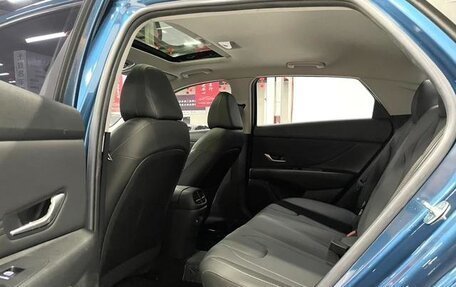 Hyundai Elantra, 2022 год, 1 493 000 рублей, 8 фотография