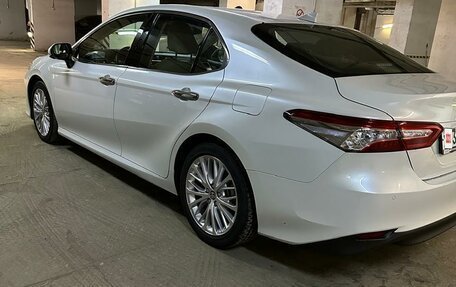 Toyota Camry, 2020 год, 3 590 000 рублей, 6 фотография