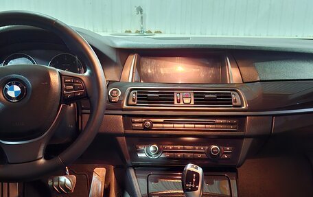 BMW 5 серия, 2013 год, 2 140 000 рублей, 4 фотография