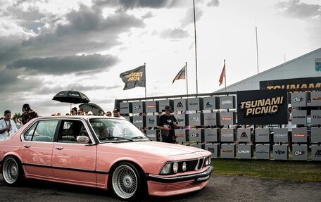 BMW 7 серия, 1986 год, 2 000 000 рублей, 8 фотография