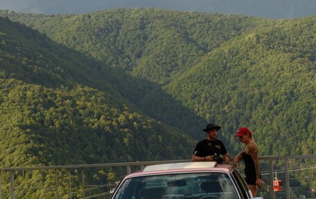 BMW 7 серия, 1986 год, 2 000 000 рублей, 23 фотография