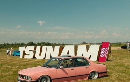 BMW 7 серия, 1986 год, 2 000 000 рублей, 28 фотография