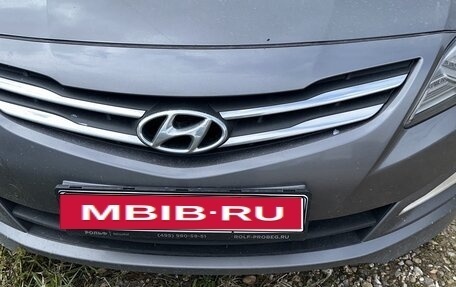 Hyundai Solaris II рестайлинг, 2015 год, 900 000 рублей, 2 фотография