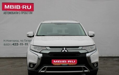 Mitsubishi Outlander III рестайлинг 3, 2019 год, 1 399 000 рублей, 3 фотография