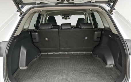 Toyota RAV4, 2021 год, 3 790 000 рублей, 13 фотография