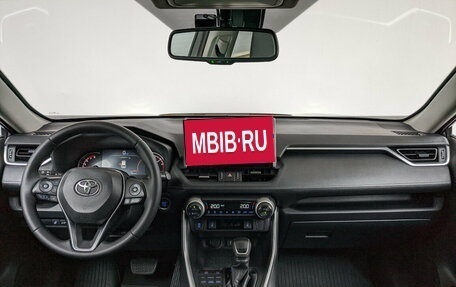 Toyota RAV4, 2021 год, 3 790 000 рублей, 11 фотография