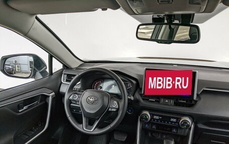 Toyota RAV4, 2021 год, 3 790 000 рублей, 12 фотография