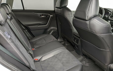 Toyota RAV4, 2021 год, 3 790 000 рублей, 26 фотография