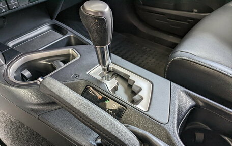 Toyota RAV4, 2019 год, 2 850 000 рублей, 10 фотография