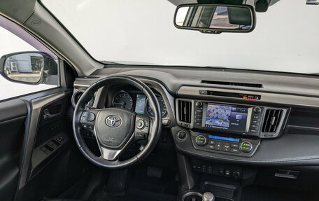 Toyota RAV4, 2019 год, 2 850 000 рублей, 13 фотография