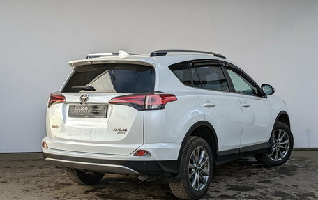 Toyota RAV4, 2019 год, 2 850 000 рублей, 3 фотография