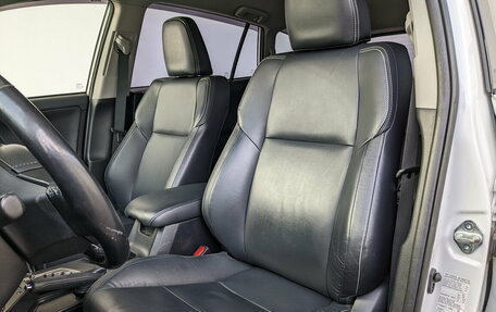 Toyota RAV4, 2019 год, 2 850 000 рублей, 21 фотография