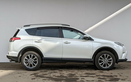 Toyota RAV4, 2019 год, 2 850 000 рублей, 29 фотография