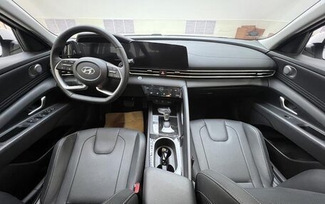 Hyundai Elantra, 2022 год, 1 493 000 рублей, 8 фотография